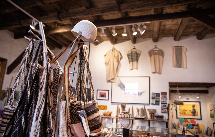 Handicrafts. ‘Artisanal handicraft shopping tour’