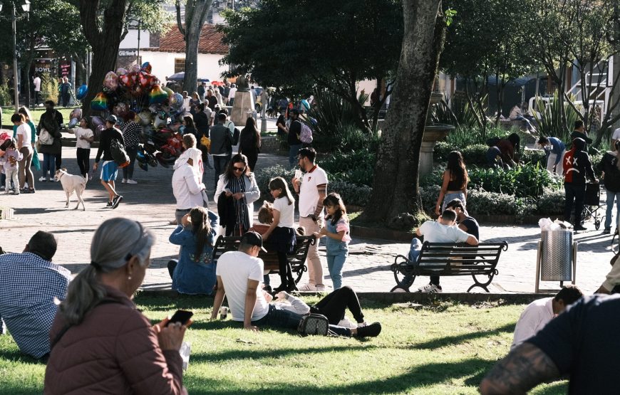 Usaquén. Flea Market Tour with a Social Scientist