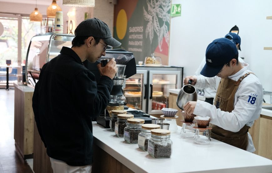 Coffee tasting. Recognizing coffee flavors. An Introduction