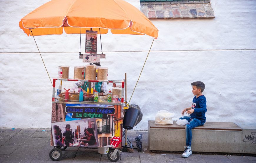 Candelaria Street Food Tour with a Foodie